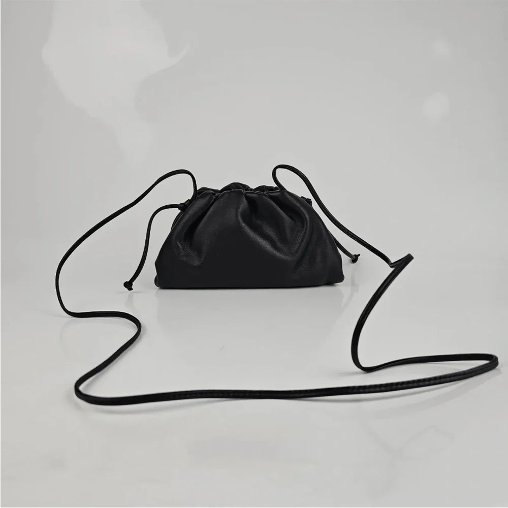 Bottega Veneta calfskin mini pouch bag with strap - Picture 3 of 12